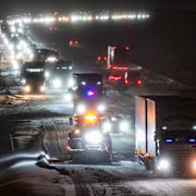 Snön ställde till det på E6 utanför Landskrona.