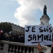 Omfattande demonstrationer har hållits i Paris efter dådet.