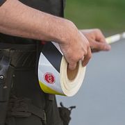 Norsk polis spärrar av den aktuella brottsplatsen i Oslo.
