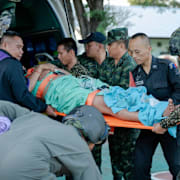 Skadad thailändsk soldat efter strider mot Kambodja den 7 decemeber.