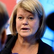 Ulla Andersson (V).