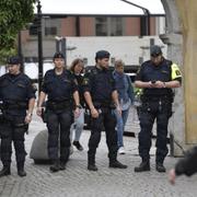 Poliser på plats i Almedalen 2017. 