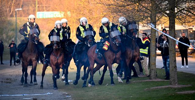 Arkivbild. Poliser under påskupploppen i Malmö Johan Nilsson/TT