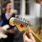Ungdomar spelar musik. Arkivbild.