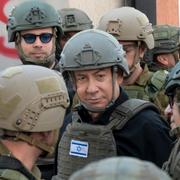 Benjamin Netanyahu och israeliska soldater.