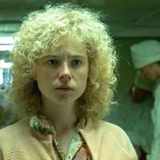 Jessie Buckley som Ljudmila Ignatenko i Chernobyl.