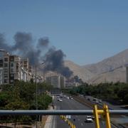Rök i Teheran efter en israelisk attack. 