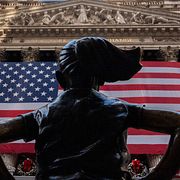 Statyn ”Fearless Girl” utanför New York-börsen.