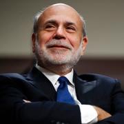 Bernanke tillsammans med Fed-efterträdaren och inkommande finansministern Janet Yellen. Arkivbild.