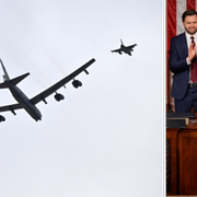 11 mars, två svenska Jas 39 Gripen och ett amerikanskt B-52 Stratofortress-plan flyger över Skeppsholmen i centrala Stockholm. 5 mars, Trumps ”state of the union”.