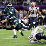 Zach Ertz sätter den avgörande touchdownen.