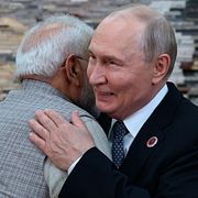 Modi och Putin under mötet 31 augusti.