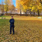 Poliser har varit på plats i Stenebergsparken även under söndagen. 