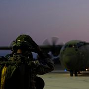 En brittisk fallskärmshoppare på flygbasen Akrotiri den 23 juni 2021.