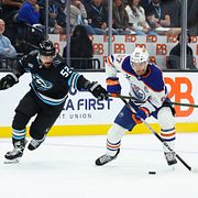  Edmontons Connor McDavid i matchen mot San Jose.