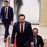 USA:s vicepresident JD Vance anländer till ett möte med Pakistans premiärminister inför samtalen i Islamabad.