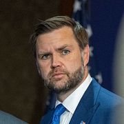 USA:s vicepresident Donald Trump leder den amerikanska delegationen.