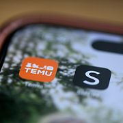 Appar på mobilen från e-handelsföretaget Temu och klädföretaget Shein.