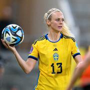 Amanda Ilestedt under en match mot Spanien i september.