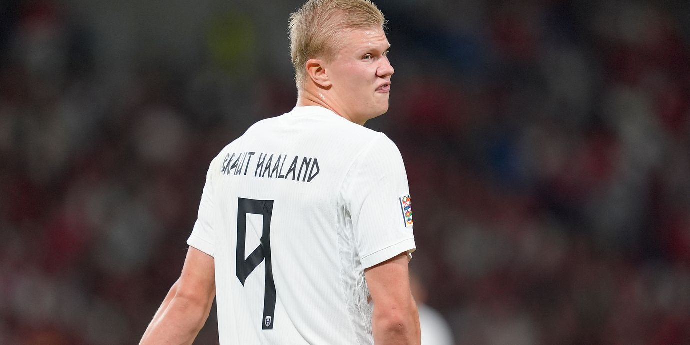 Erling Haaland snaggade sig i somras, men hade tidigare en karakteristisk hästsvans.