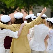 Gymnasieelever tar studenten, arkivbild.