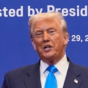 Trump med Sydkoreas president Lee Jae Myung i oktober förra året.