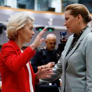 EU-chefen Ursula von der Leyen och Danmarks statsminister Mette Frederiksen i Bryssel på torsdagen.