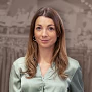 Isabella Ahmadi, konsumentexpert på Prisjakt och gästkrönikör hos Omni Ekonomi. 