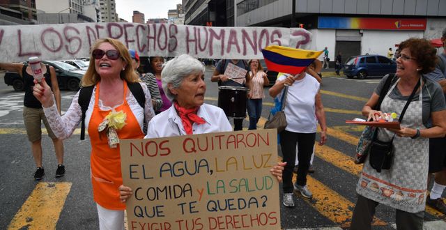 Bild från dagens protester. YURI CORTEZ / AFP