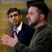 Rishi Sunak och Volodymyr Zelenskyj. AP