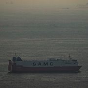 Fraktfartyg på väg mot Hormuzsundet den 19 mars.