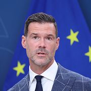 Migrationsminister Johan Forssell under en pressträff den 7 juli i år.