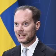 Sverigedemokraternas miljöpolitiska talesperson Martin Kinnunen under en pressträff där en nyhet presenteras från den kommande höstbudgeten, på tisdagen.