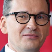 Bild från upploppen i Frankrike/Polens Mateusz Morawiecki