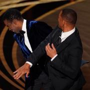 Will Smith örfilar Chris Rock.