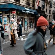 En gata i Paris.