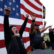 Anhängare av vit makt-gruppen Proud Boys under en demonstration i Portland.