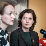 Maria Groop Russel, Dramatens nya vd, till höger.