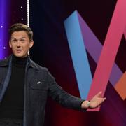 Programledaren för Melodifestivalen 2018 är David Lindgren. 