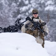 Norsk soldat vid övningen Joint Viking i mars 2025.