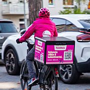 Foodora-matbud i Traneberg i Stockholm. Illustrationsbild.