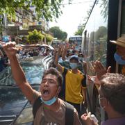 Demonstrationer mot militärstyret i Myanmar.