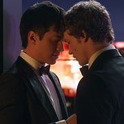 Shane Hollander (Hudson Williams) och Ilya Rozanov (Connor Storrie).