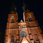 Domkyrkan utan banderoll. 