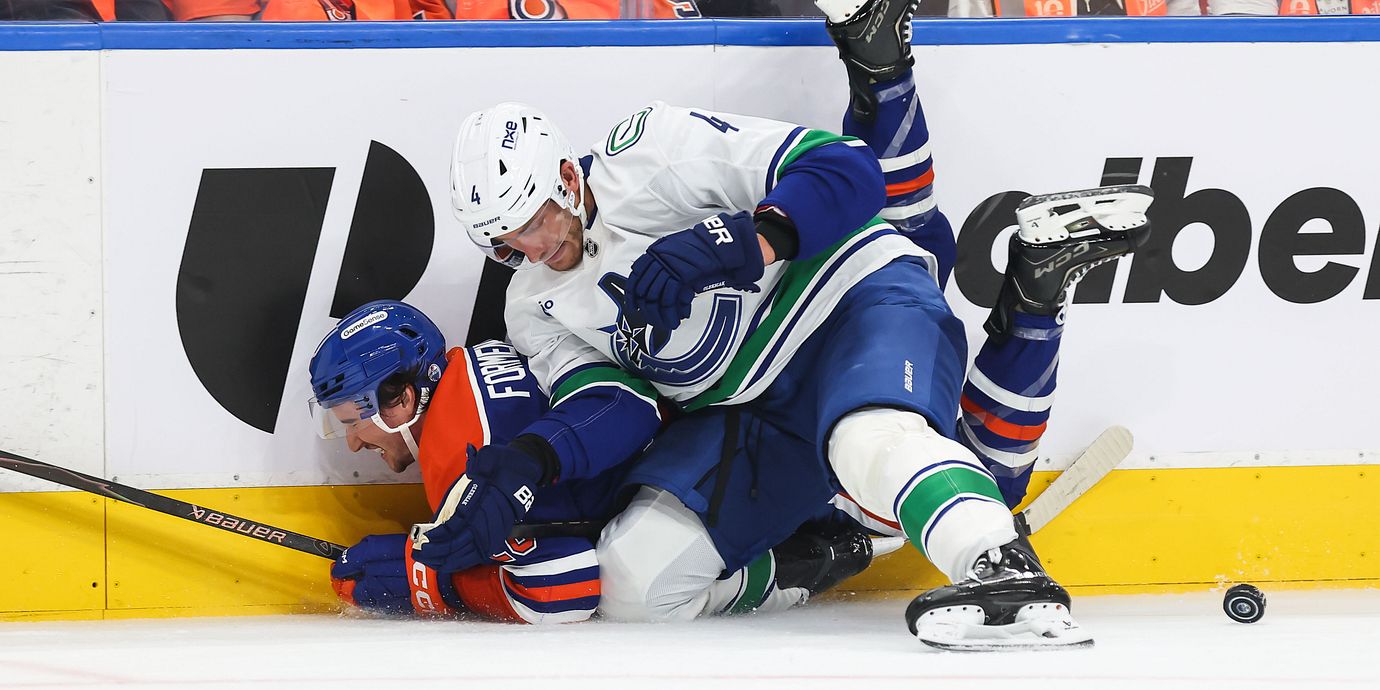 Vancouver var nära att tappa en 5–2-ledning, men lyckades vinna i förlängning.