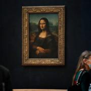 Mona Lisa på konstmuseet Louvren. 