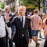 Stoltenberg på promenad i Oslo.