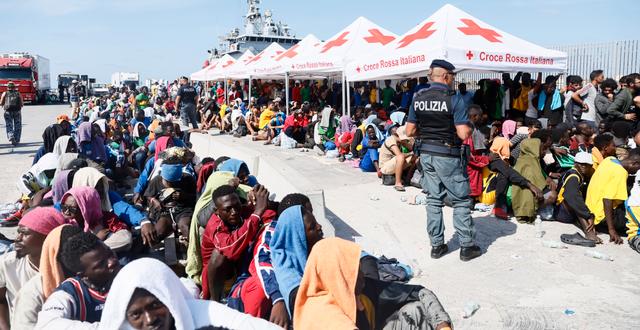 Flyktingar på Lampedusa.  Cecilia Fabiano / AP