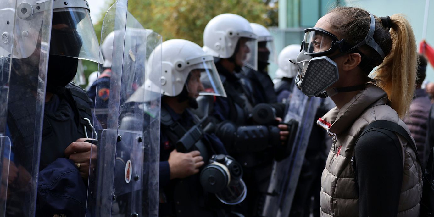 Protester i Albanien under torsdagen. 