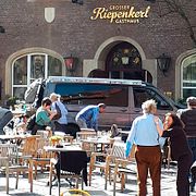 Bilen körde in i en uteservering i Münster.